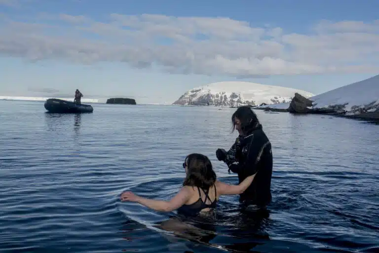 Antarctic Ice Diving photos06