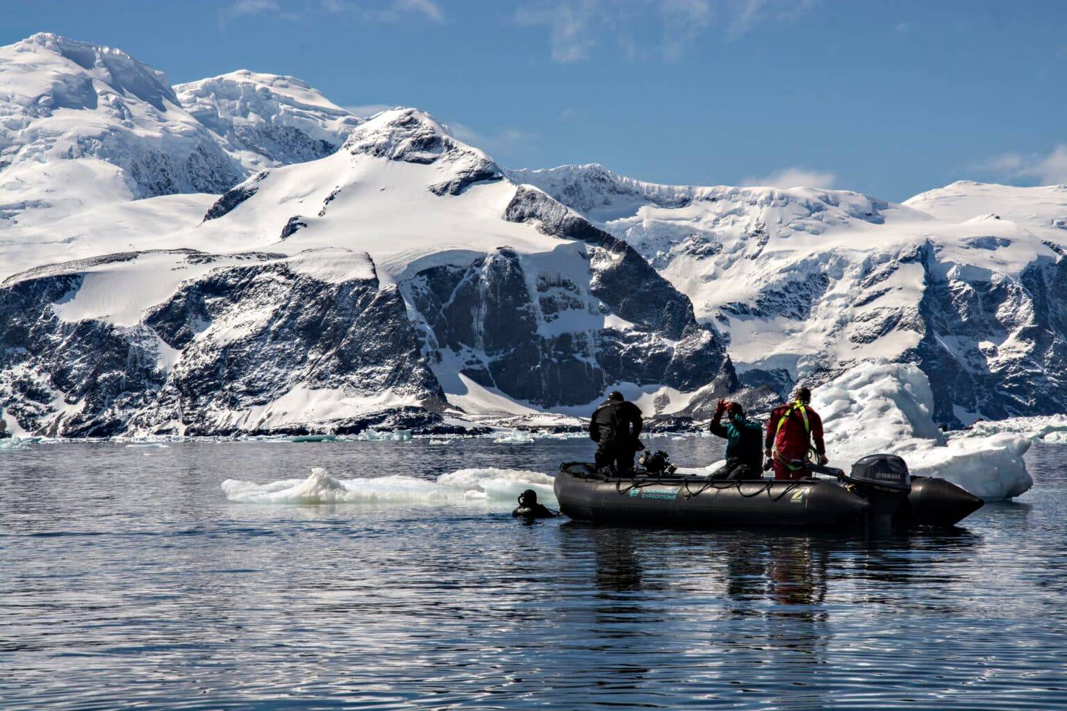 Ice Diving Antarctica1
