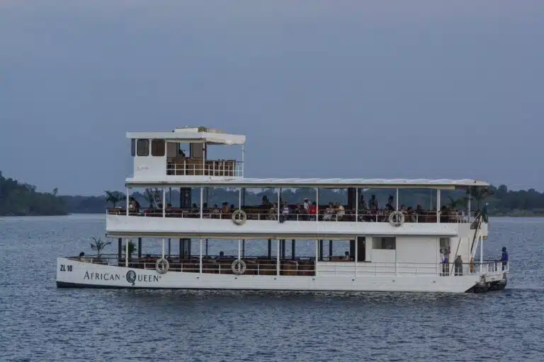 Victoria Falls Tour04